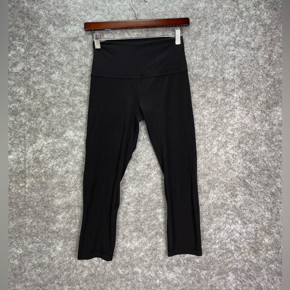 lululemon athletica Pants - Lululemon Align High Rise Crop Leggings 21" Womens size 6 Black Yoga Running Gym